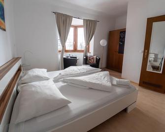 Hotel Heimgartl - İnnsbruck - Yatak Odası