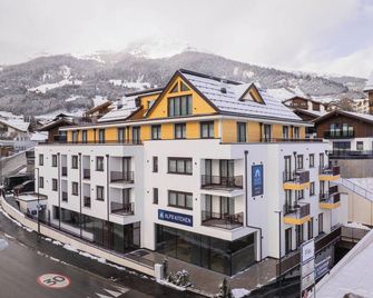 Fiss Suites By Alps Resorts - Fiss - Building
