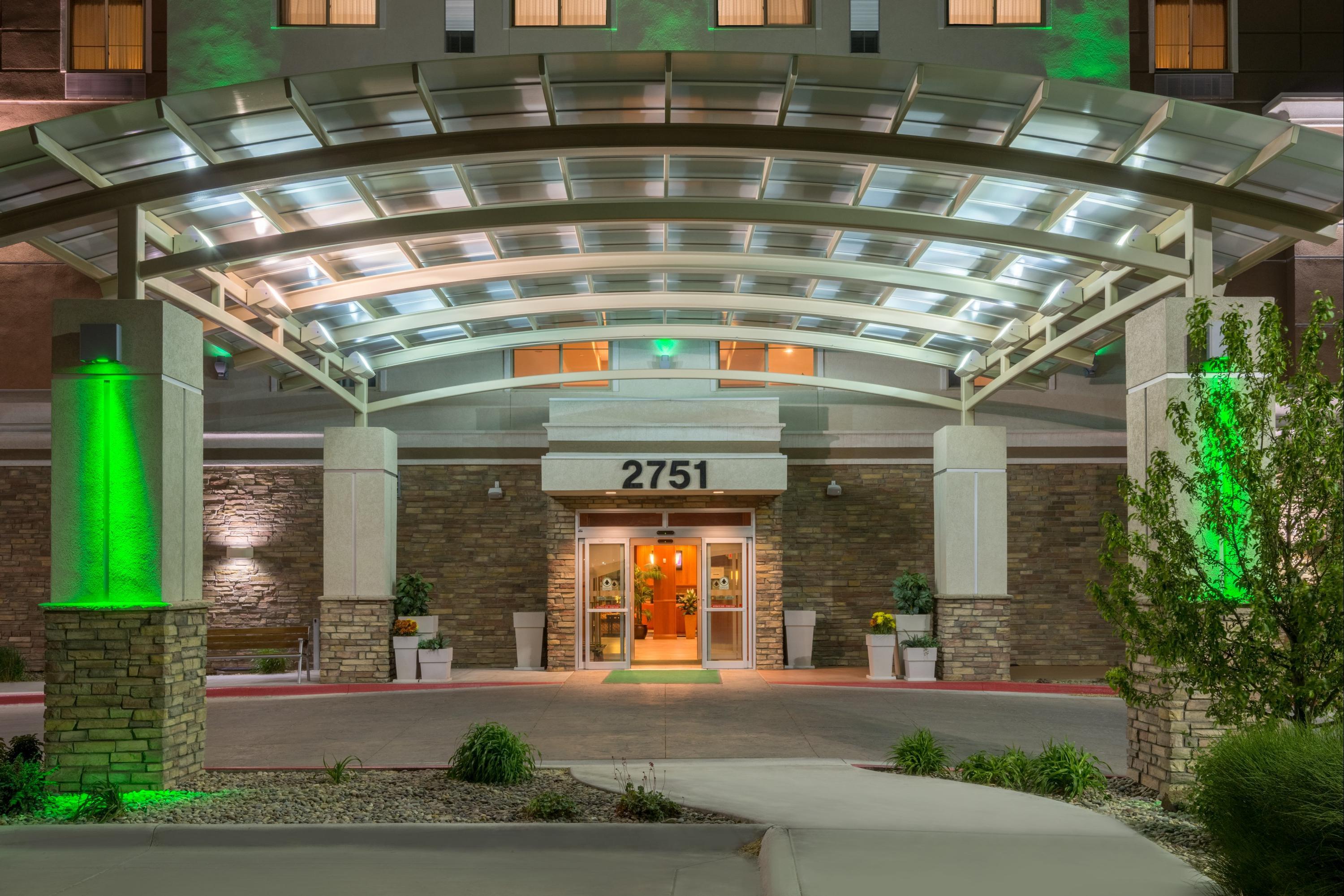 Holiday Inn Suites Grand Junction Airport Da 92 Hotel A Grand   Leonardo 2704839 GJTHS 5415268260 O 403777 