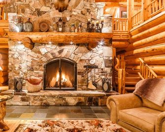 Coyote Bluff Estate - Somers