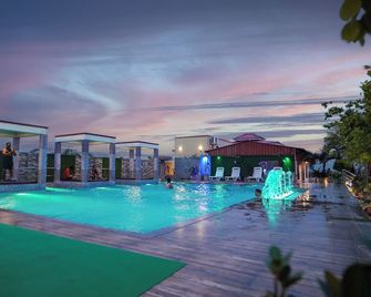 Sher Bengal Beach Resort - Mandarmani - Pool