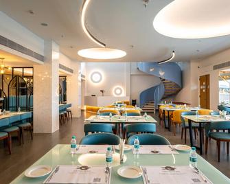 Clubway Grand A Boutique Hotel - Jorhāt - Restaurant