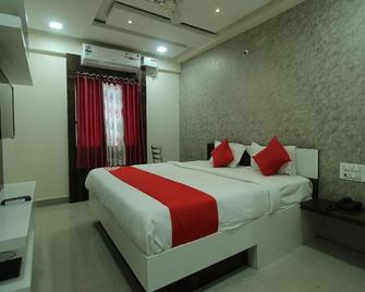 Staymaker Regal Residency - Gulbarga - Bedroom