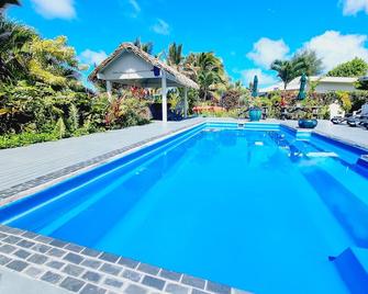Natura Beach Pool Villa 1 - Titikaveka - Pool