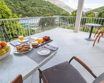 Apartment Karla - Korčula - Balcón