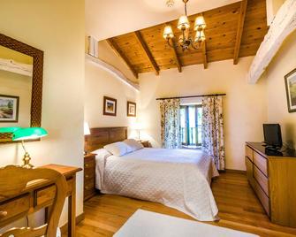 Hotel Palacio Garcia Quijano - Santander - Bedroom