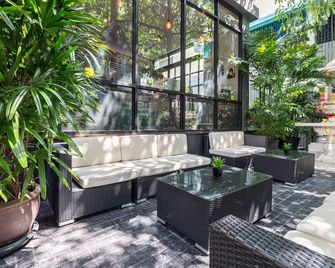 iSanook Hostel - Bangkok - Patio