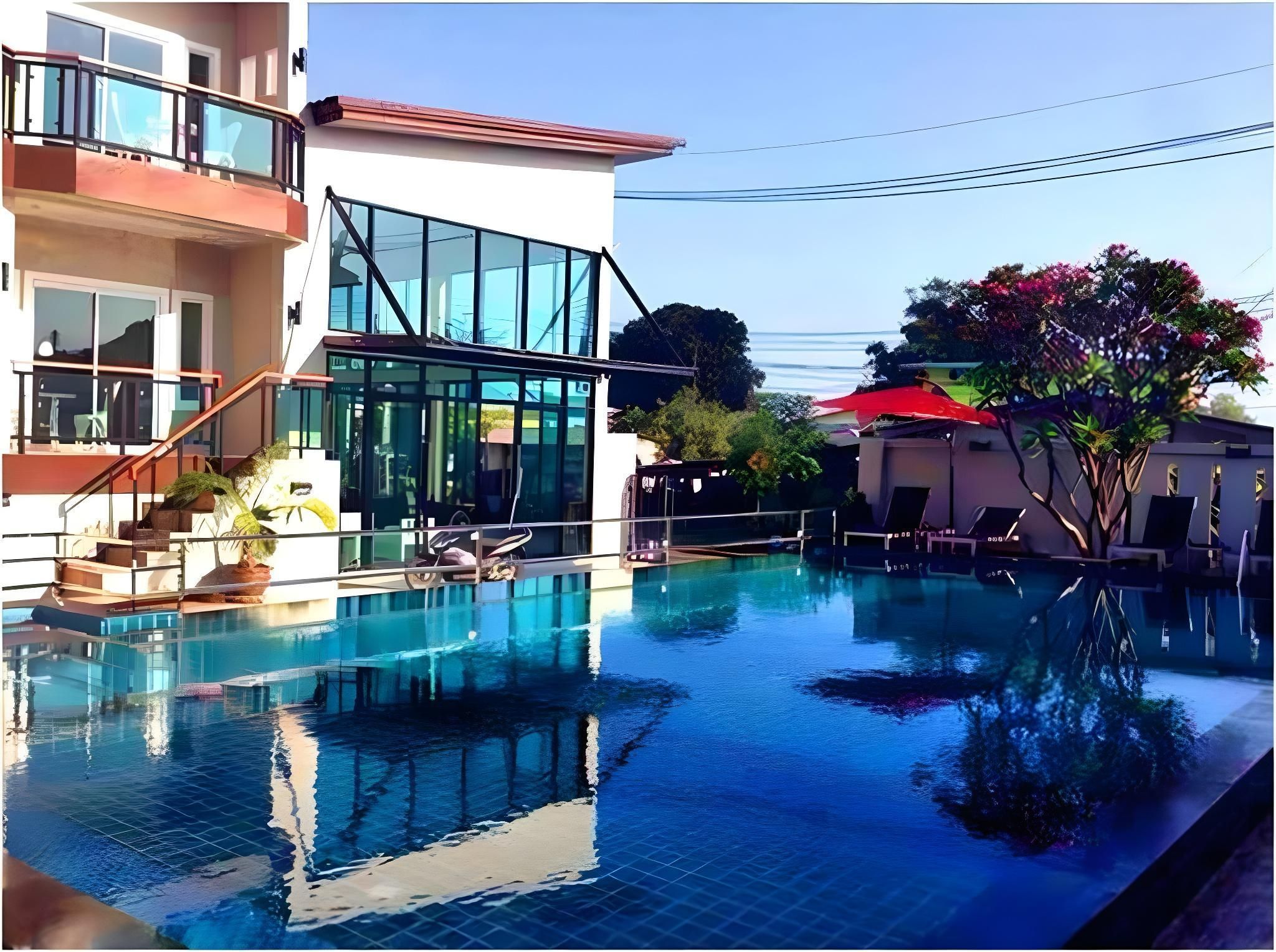 Bee Orchid Pool Villa