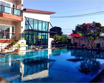 Bee Orchid Pool Villa - Pattaya - Piscina