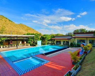 Theerama Cottage - Suan Phueng - Bazén