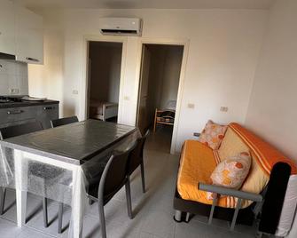 Residence Jolly - Peschici - Comedor