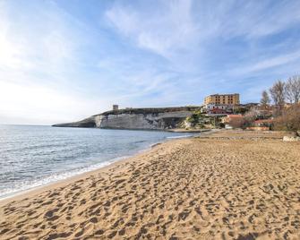 Stunning Home In Scaterina Di Pittinur - Santa Caterina - Pláž