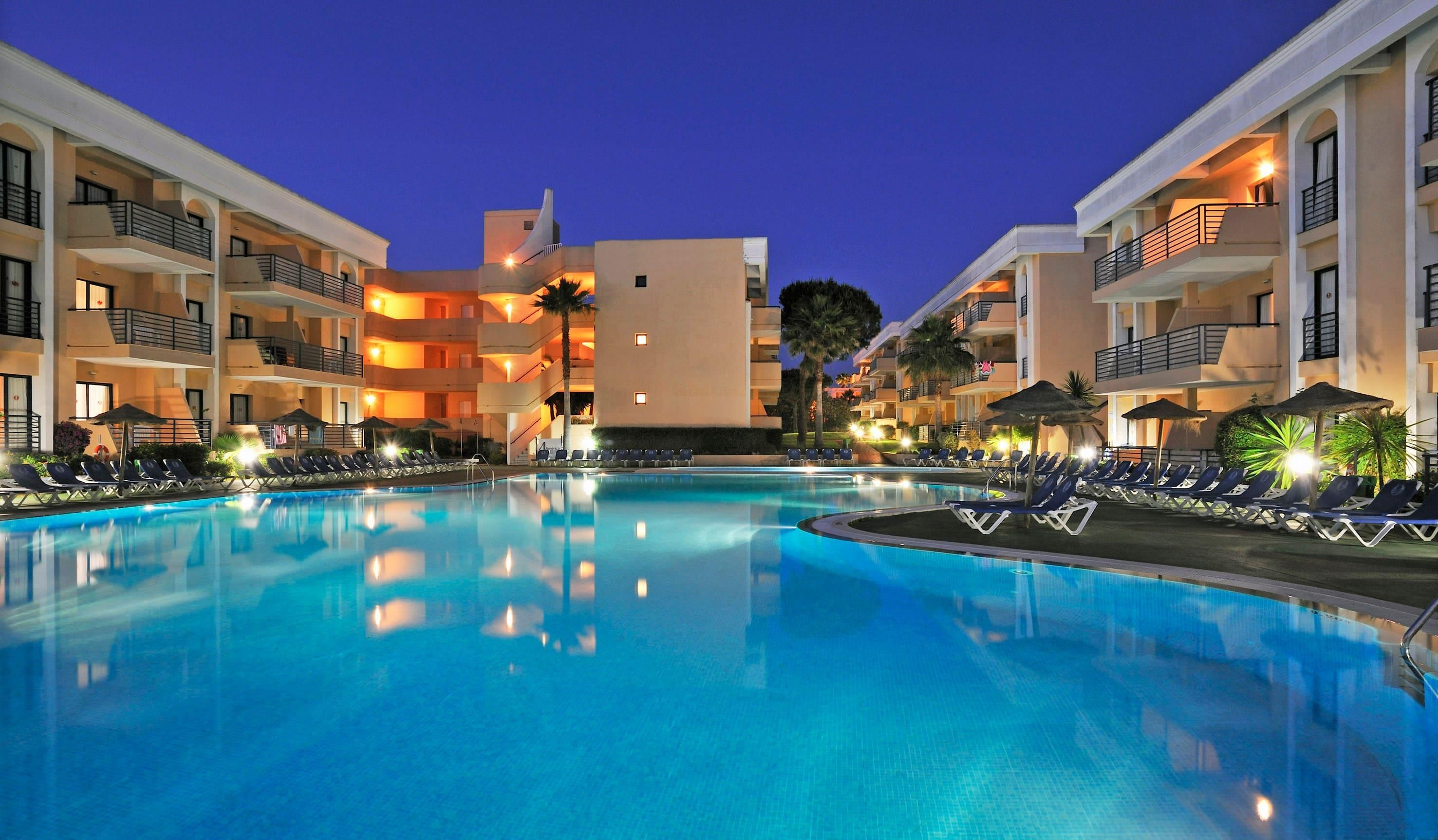 Sol Sancti Petri Aparthotel