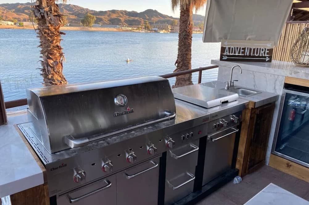 Beautiful Riverfront Beach Villa 12 - Parker Dam - Cocina