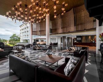 Swiss-Belresort Pecatu - South Kuta - לובי