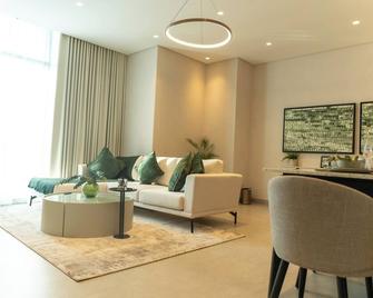 Pearlhouse Bahrain - Manama - Living room