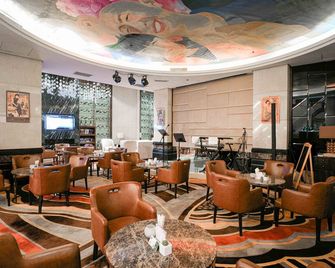 Ramada Plaza by Wyndham Shanghai Pudong Airport - Shangai - Sala de estar