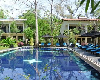 Flower Garden Eco Village - Sigiriya - Piscine
