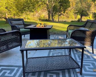 Escape to Belhana, Recreational Riverfront Cottage - SPA and Outdoor Living - Tunkhannock - Patio