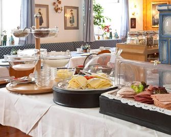 Brauerei-Gasthof Hotel Post - Nesselwang - Buffet