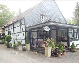 Kampgens Hof - Mülheim - Building
