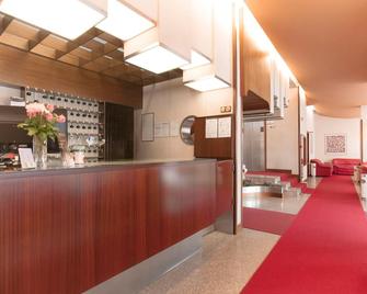 Albergo Residence Italia Vintage Hotel - Pordenone - Rezeption