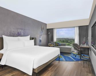 Novotel Mumbai International Airport - Mumbai - Bedroom