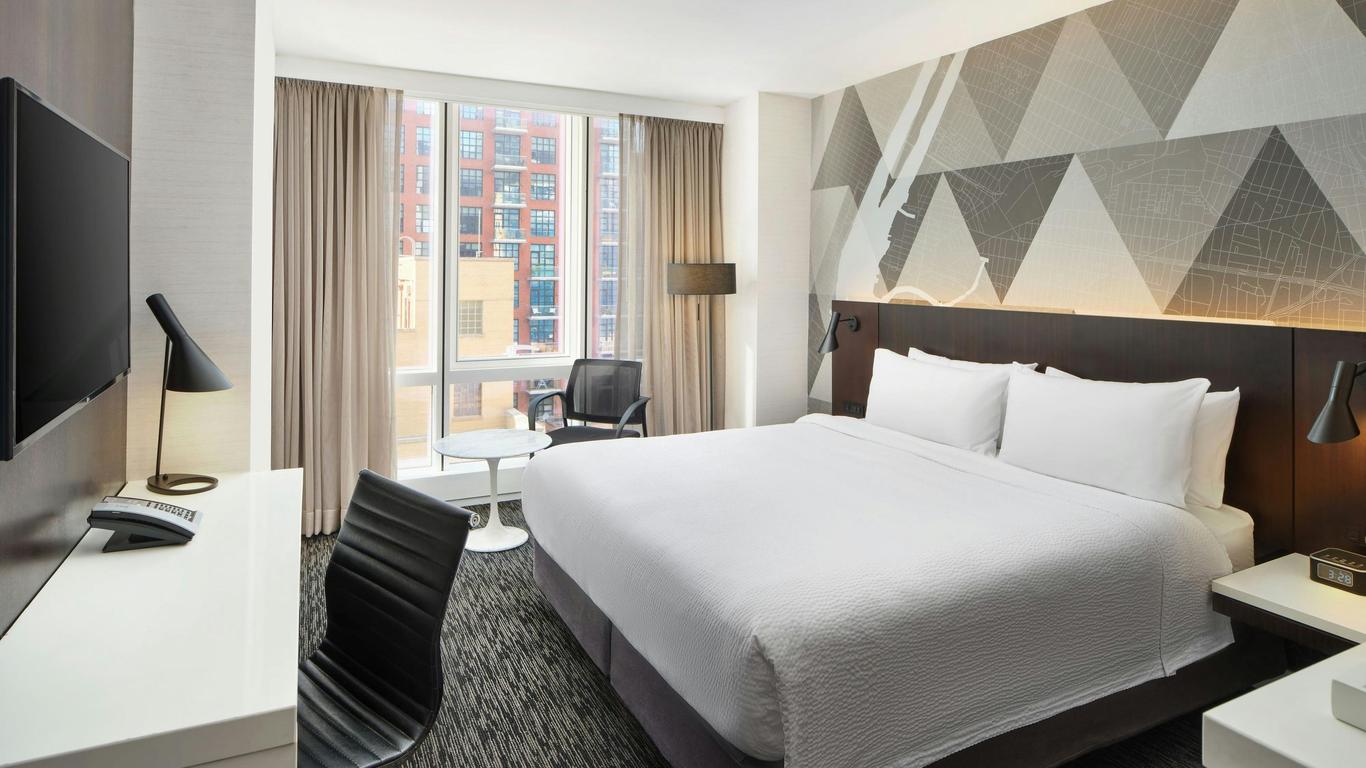 Courtyard by Marriott Long Island City/New York Manhattan View