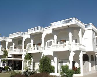 Hotel Saheli Palace - Udaipur - Building