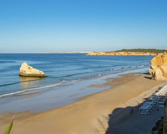 Praia da Rocha Wonder w/ Balcony by LovelyStay - Portimão - Plaża