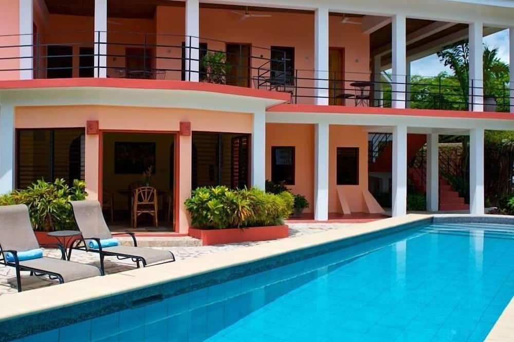 كورال هاوس - بونتا غوردا - حوض السباحة