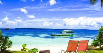 Retreat Siargao Resort - General Luna - Beach
