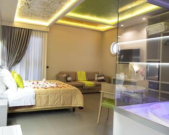 Hotel Miramare - Marina di Varcaturo - Habitación