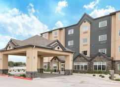 Microtel Inn and Suites by Wyndham Lubbock - Lubbock - Toà nhà