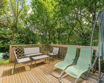 Gite Nichoir 2ad et 2 enf - Plurien - Patio