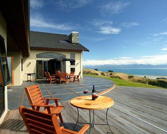 Parautane Lodge - נלסון - פטיו