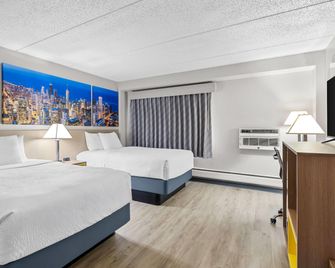 Days Inn by Wyndham Fond du Lac - Fond du Lac - Bedroom
