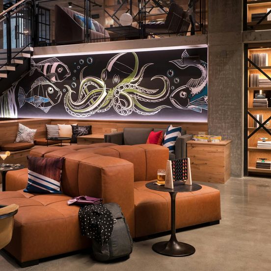 Moxy San Diego Downtown/Gaslamp Quarter image 1