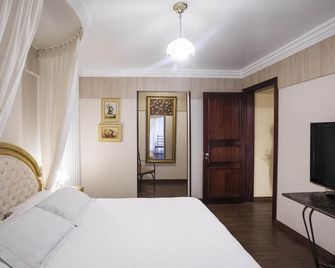 Lang Palace - Chapecó - Schlafzimmer