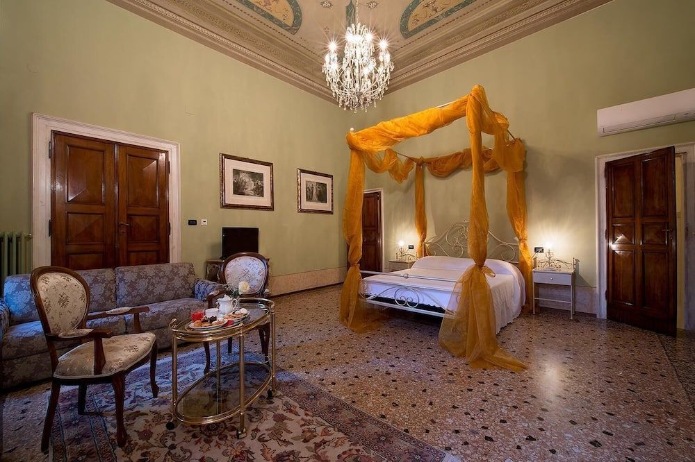 Salotto Delle Arti - Módena - Habitación