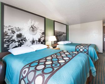 Super 8 by Wyndham Devils Lake - Devils Lake - Habitación