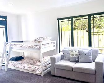 Contemporary Retreat - Tauranga - Chambre