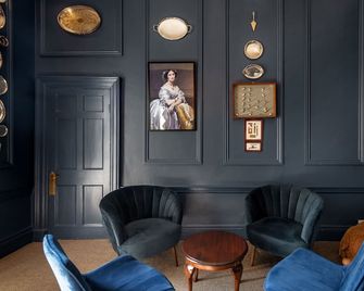 Edgar Townhouse - Bath - Lounge