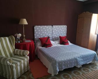 Hostal Alameda Plaza Mayor - Cáceres - Bedroom