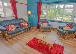 Clodagh's Cottage - Collooney - Living room