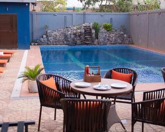 Sonia Hotel - Ouagadougou - Pool