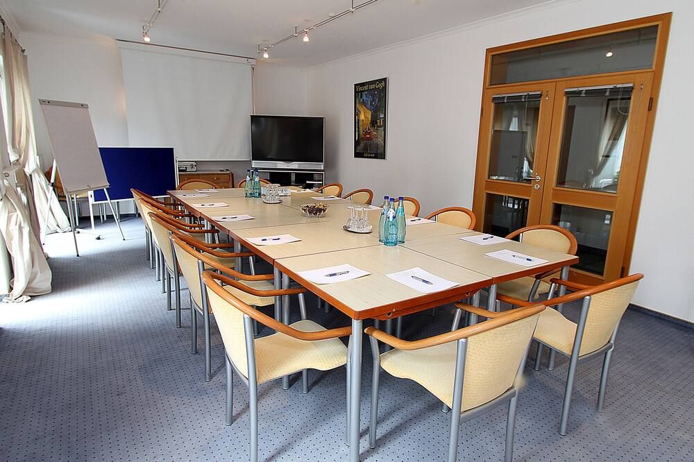 Hotel Lindemann - Bad Nauheim - Meetingraum