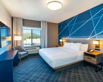 Comfort Suites Kelowna - קלונה - חדר שינה