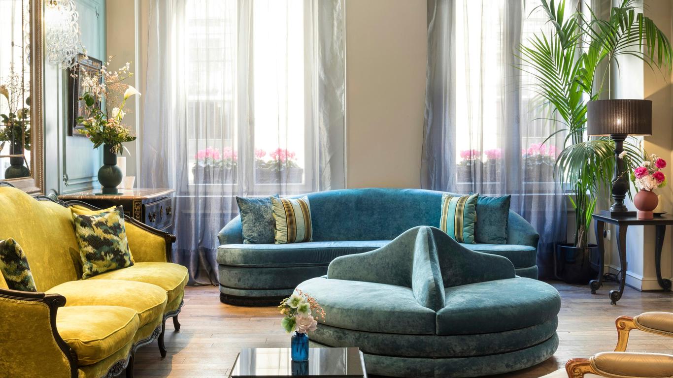 كاستي باريس - ستارهوتلز كوليتسيونيه