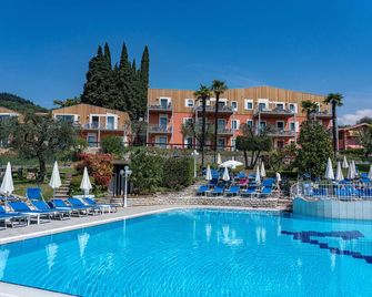 Residence Arca - Bardolino - Piscina